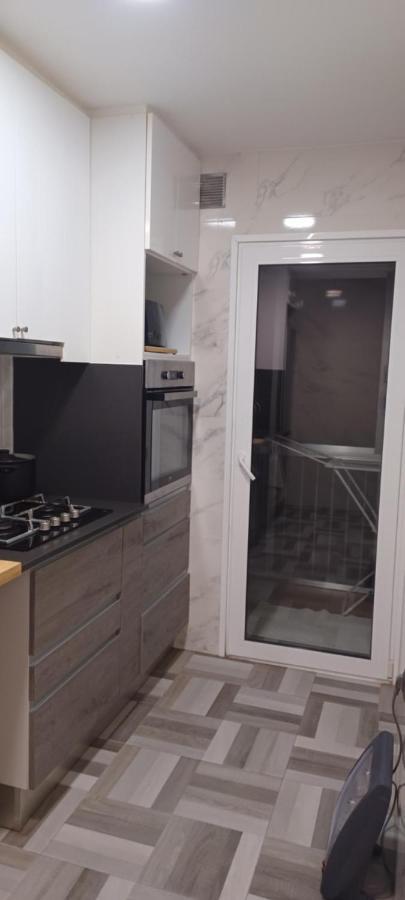Apartamento Entero De Tres Habitaciones, Cerca De La Playa! Acogedor, Luminoso Y Tranquilo 马尔格莱特德玛 外观 照片