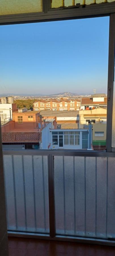Apartamento Entero De Tres Habitaciones, Cerca De La Playa! Acogedor, Luminoso Y Tranquilo 马尔格莱特德玛 外观 照片